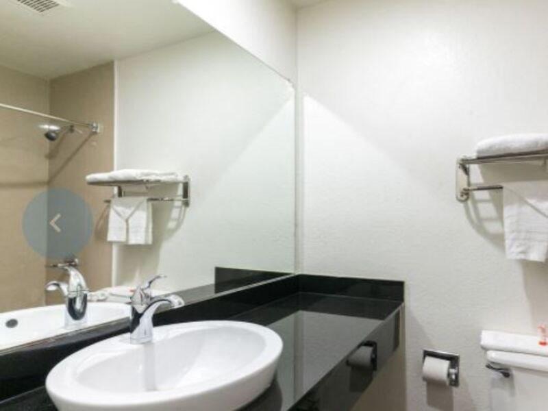 Oyo Dfw Airport North Hotel