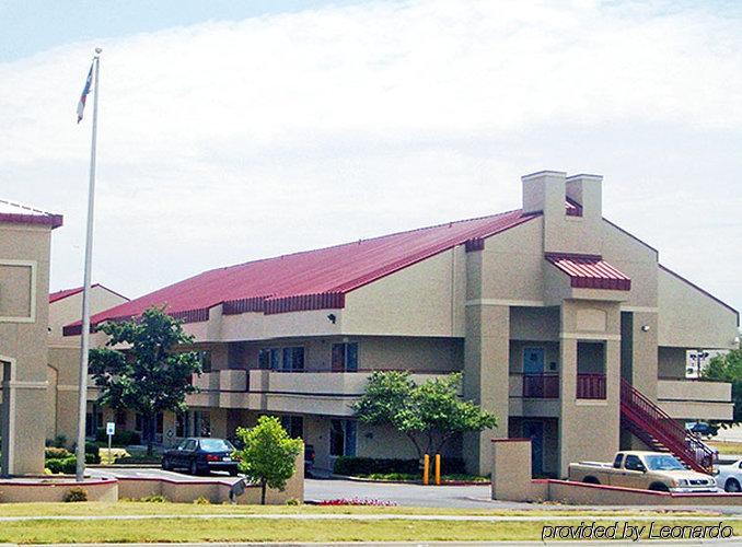 Oyo Dfw Airport North Hotel