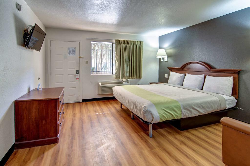 Oyo Dfw Airport North Hotel 2*