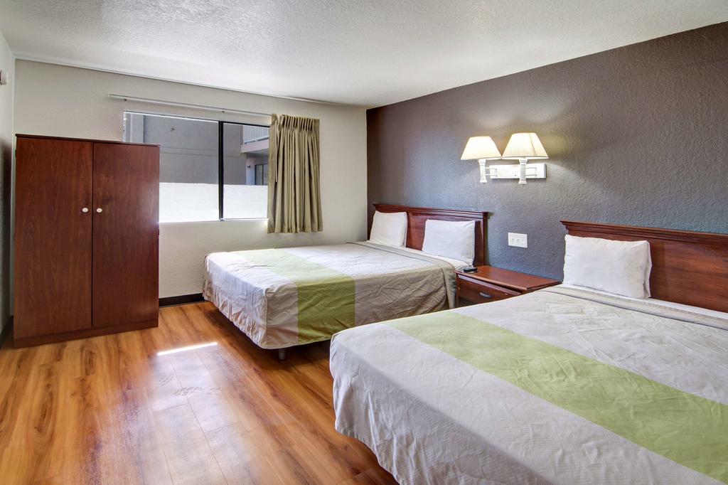 Oyo Dfw Airport North Hotel Irving
